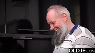 Morning Fun with Teen: Grandpa Fucks Young Babe and Makes Her Swallow Cum