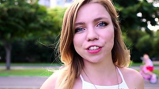 Got orgasm from Lovense and suck dick on the street in