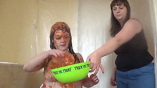 Emma Mystery buckets