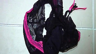 Big Booty Ebony From France Knows How to Make Big Cock Cum