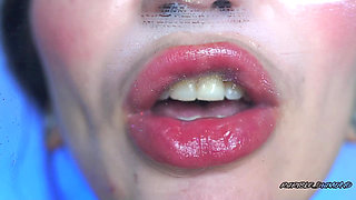 Intimate Close-up Clear Lipgloss Spitting Kiss