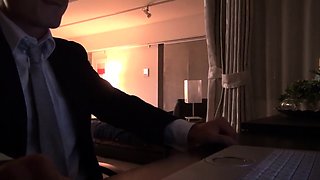 Fingering  Hitomi Makes Her Squirt For The First Time