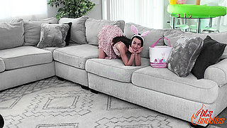 Busty New Girl Loves Having Sex Bts - Summer Renee