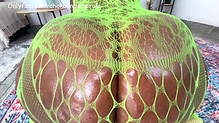 JERK OFF TO THE BIGGEST JUICIEST ASS! JOI