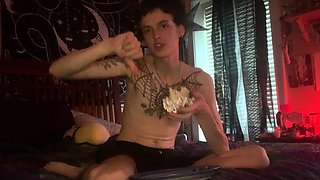Mx Charlie Hanover - Skinny FTM Twink vs. Burrito -id