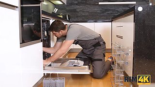 Eveline dellai seduces repairer & gets rimmed by the dishwasher