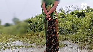 Desi Bhabhi Ne Apane Devar Ko Jungal Me Lekar Ache Se Chudai Karwayi Outdoor Sex