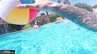 Cutie Daisy Pheonix gets pleasure from intensive outdoor pound