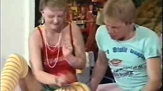 Amateur Blond Give Nice POV Blowjob